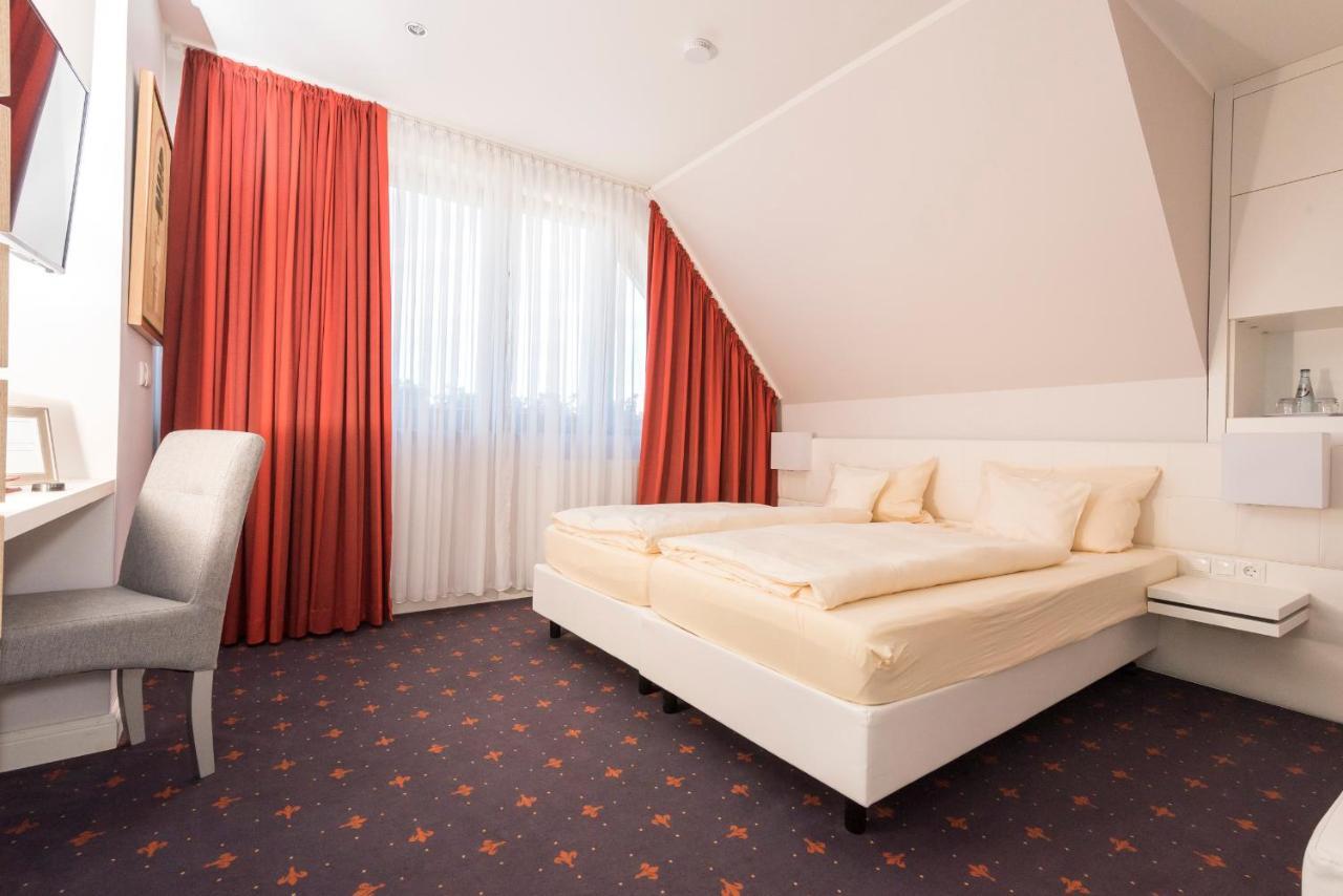 Hotel Tiek Superior Meppen Exterior foto